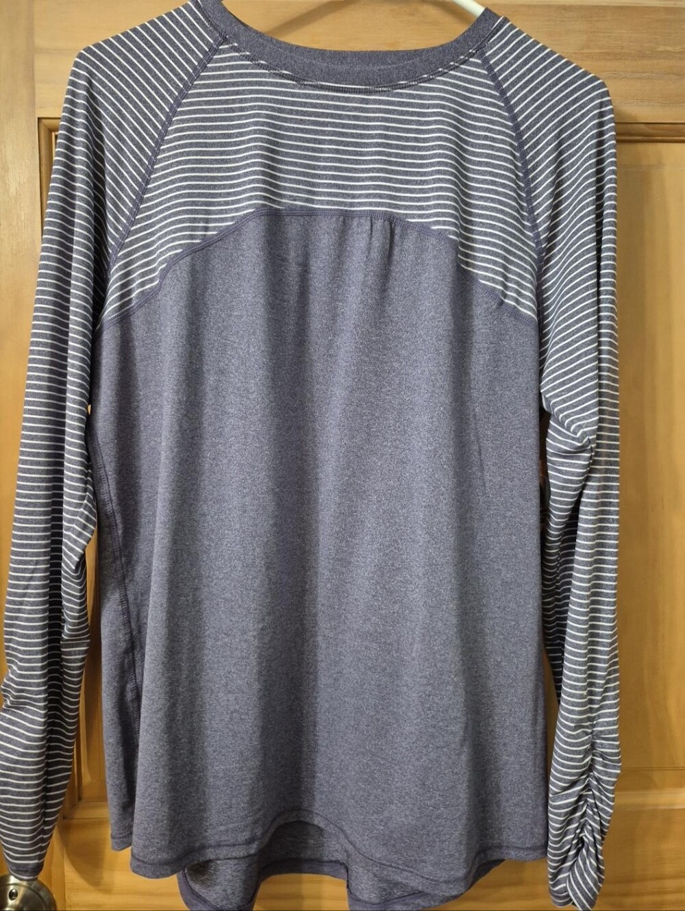 AVIA Women’s M Long Sleeve Striped Athletic Tee